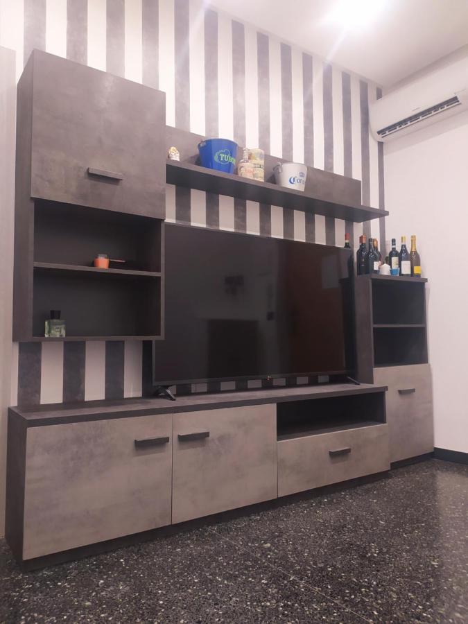 Ad Un Passo Dal Mare Apartment Savona Exterior photo